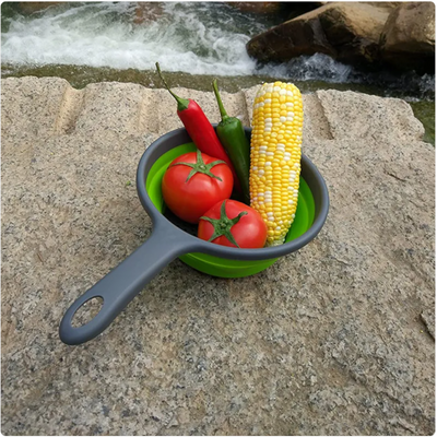 Collapsible Silicone Colander – Foldable Kitchen Strainer for Fruits & Veggies